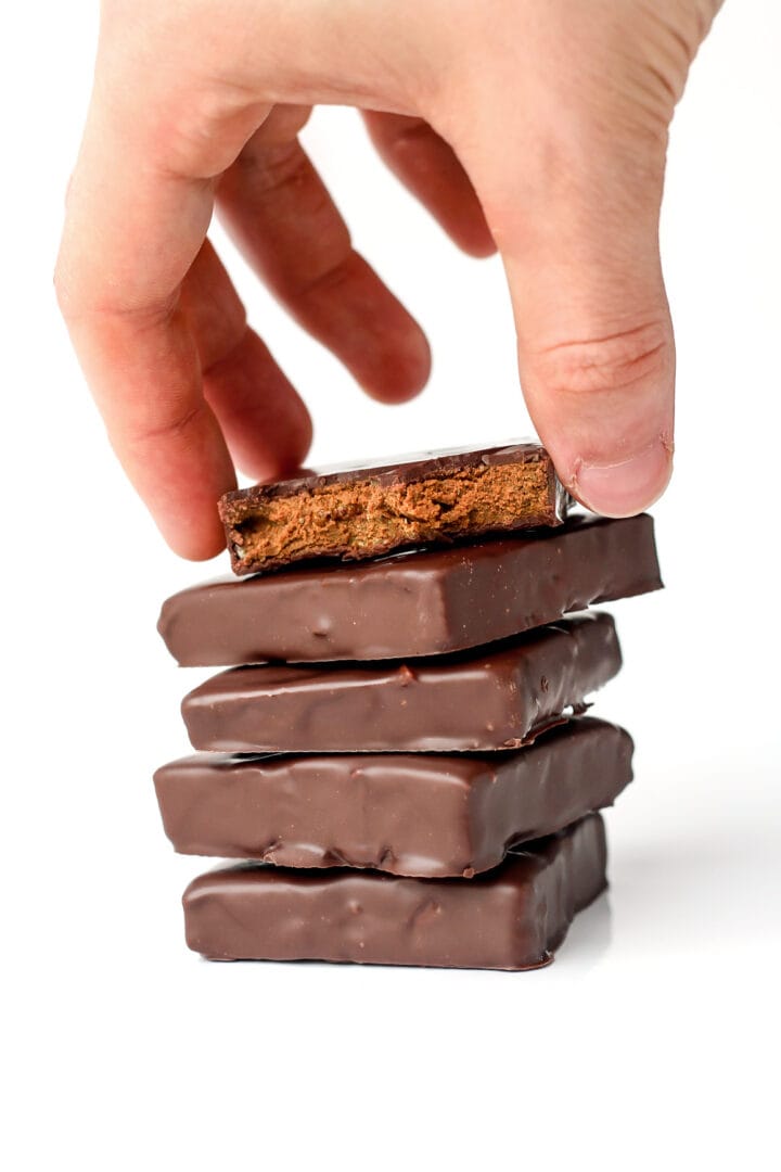 Chocolate Almond Protein Bars Full of Plants