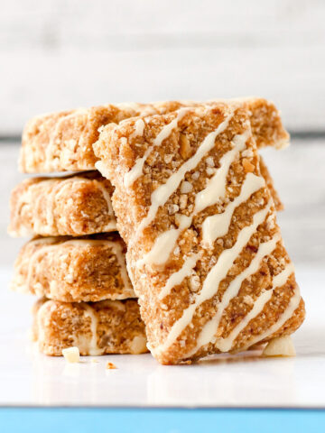 Vegan White Chocolate Macadamia Nut Bars