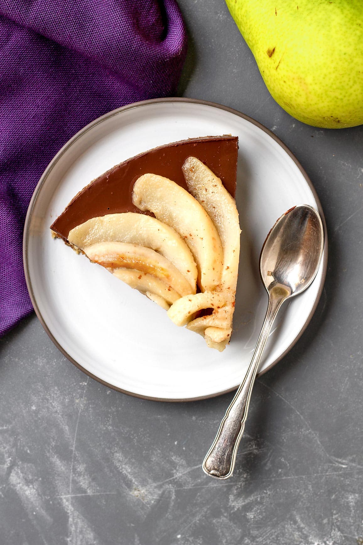 Vegan No-Bake Chocolate Pear Tart