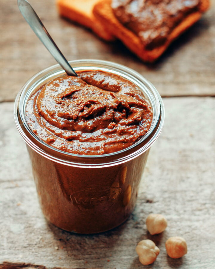 Crunchy Praline Chocolate Spread