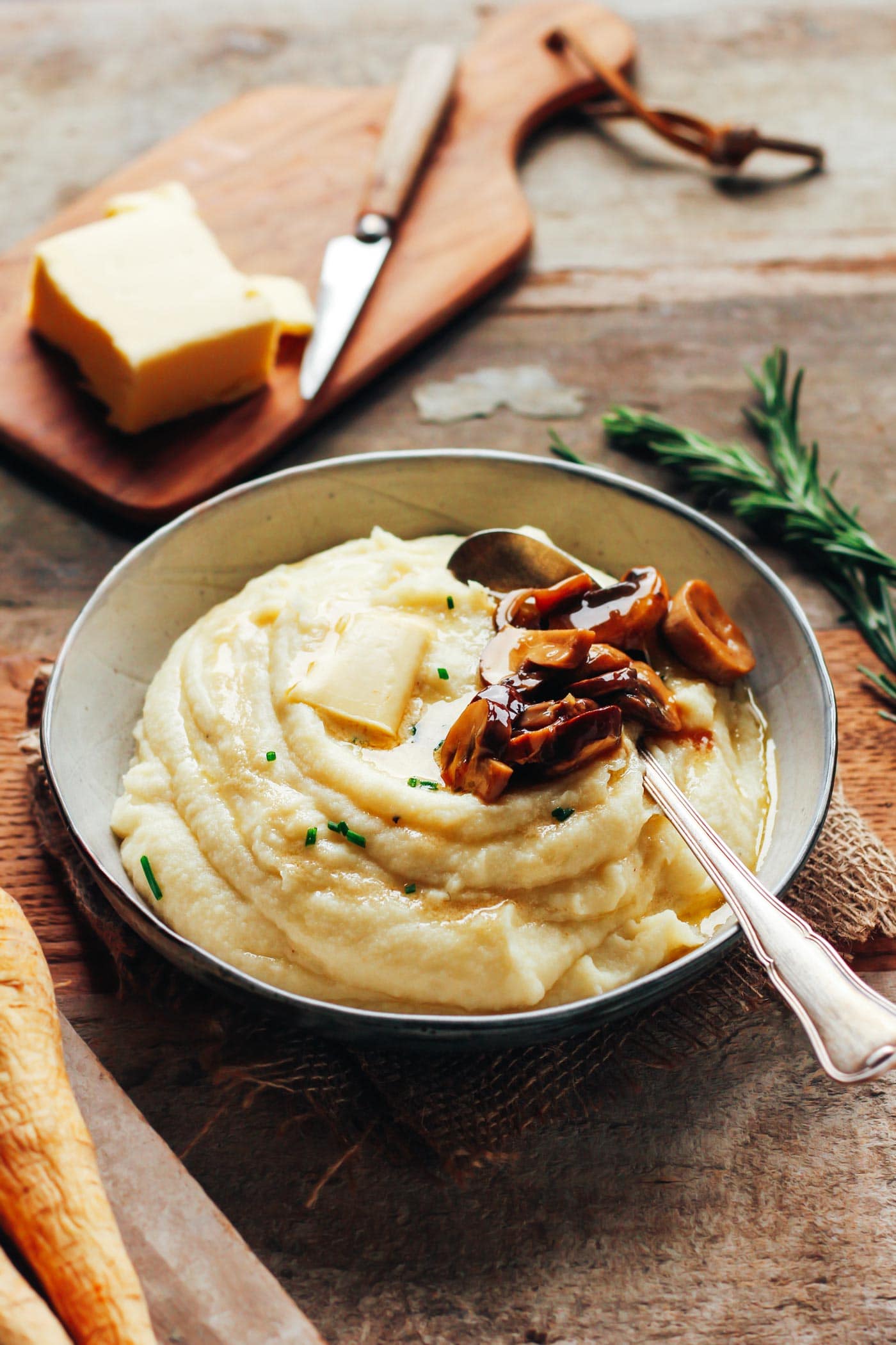 Mashed Cauliflower & Parsnips with Garlic Butter Mushrooms