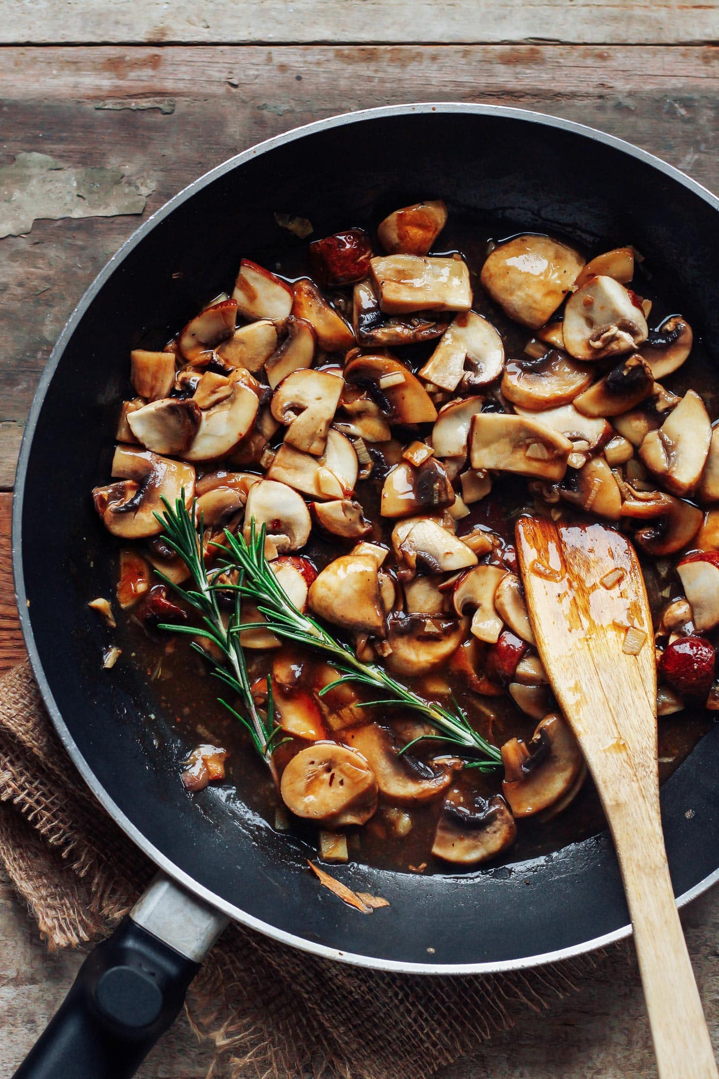 Mashed Cauliflower & Parsnips with Garlic Butter Mushrooms