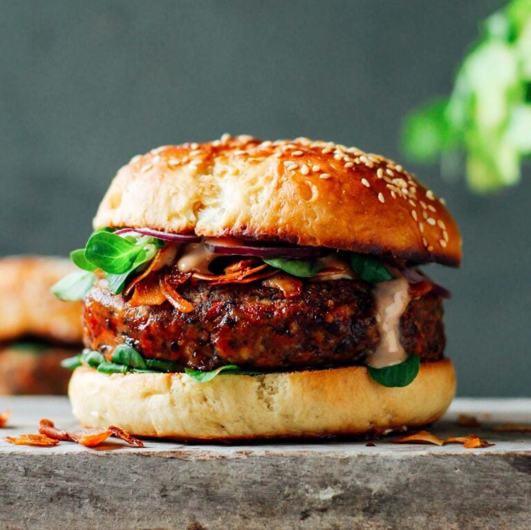 Smoky Tempeh Black Bean Burgers