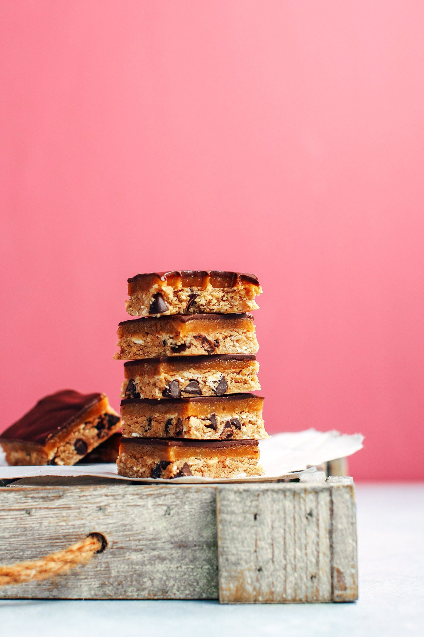 Oatmeal Chocolate Chip Caramel Protein Bars