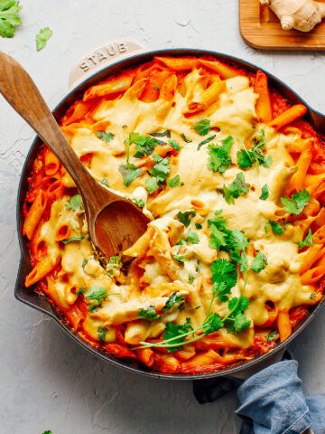 Cheesy Tikka Masala Pasta Bake