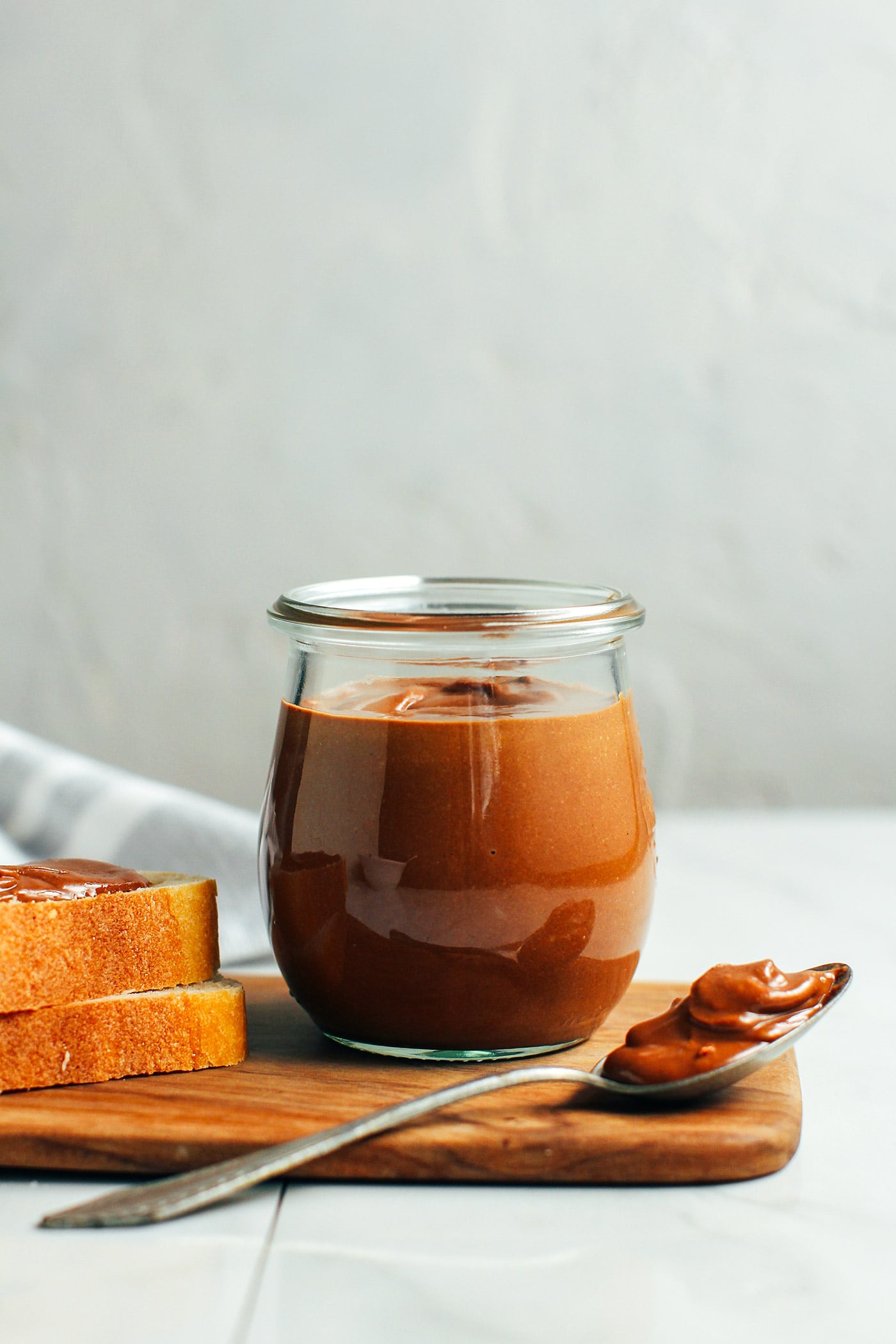 Smooth Vanilla Chocolate Spread