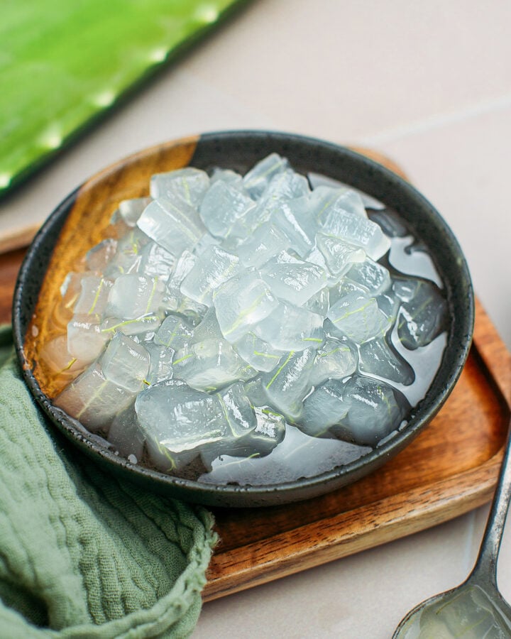 How to Prepare Aloe Vera Jelly