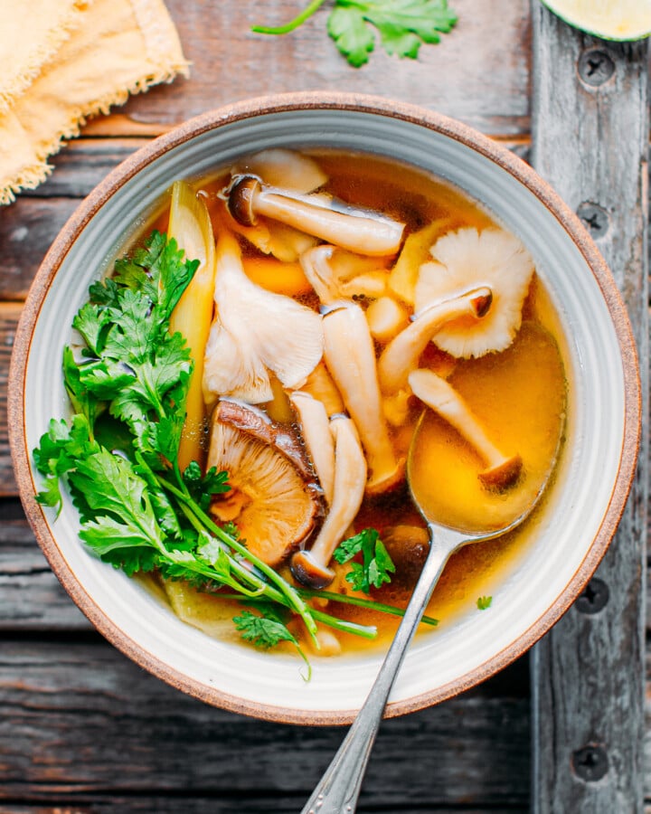 Healing Lemongrass & Mushroom Broth