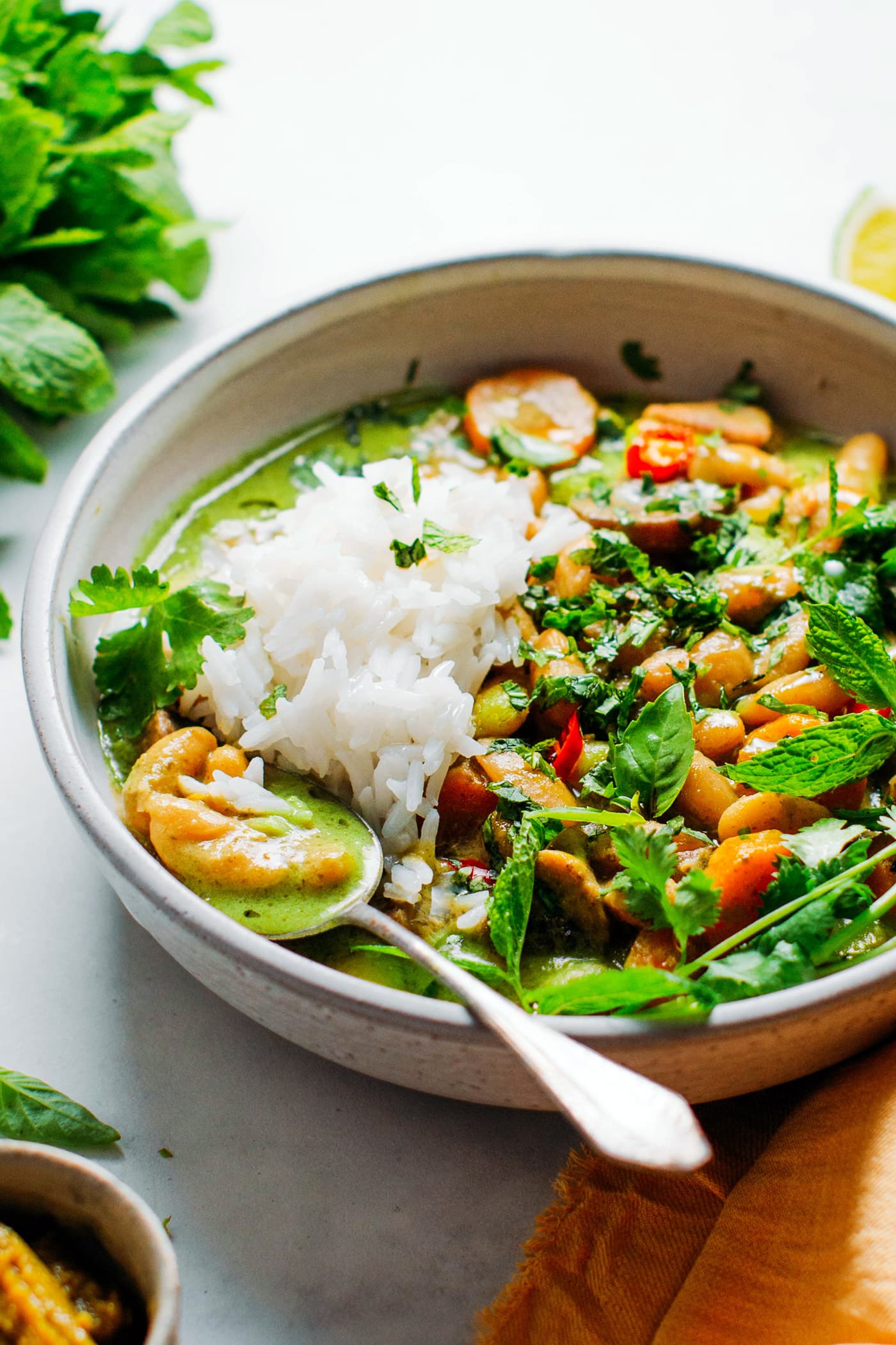 Instant Pot White Bean Green Curry