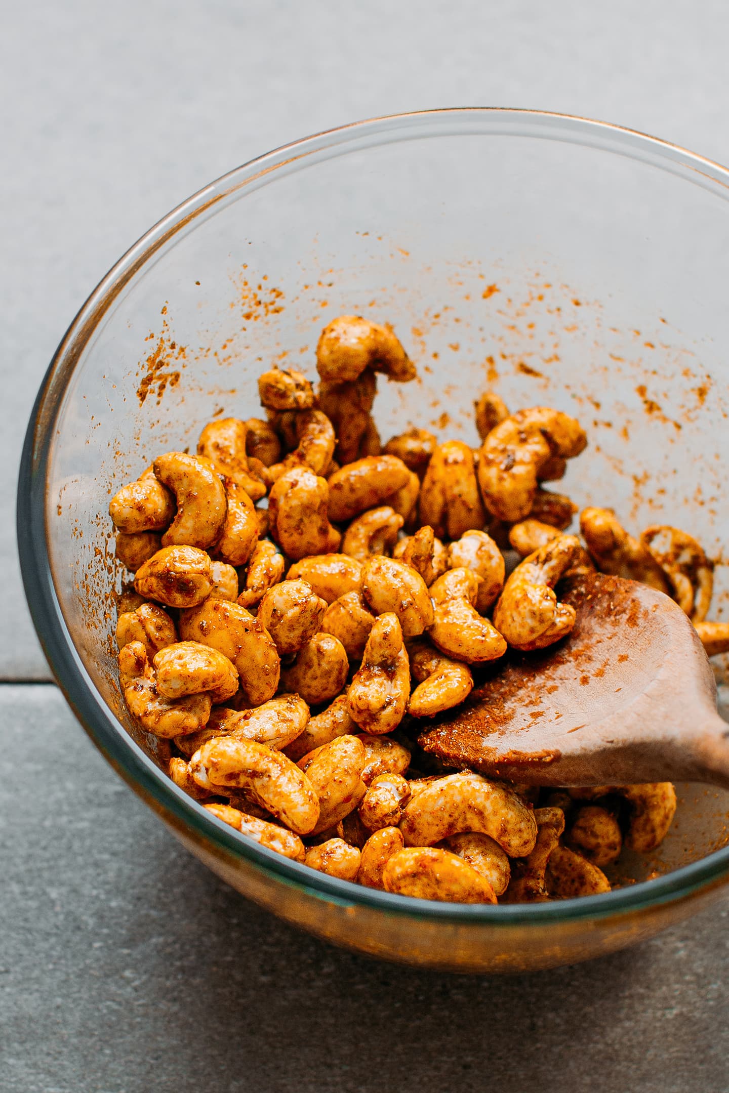 Easy Curried Roasted Cashews