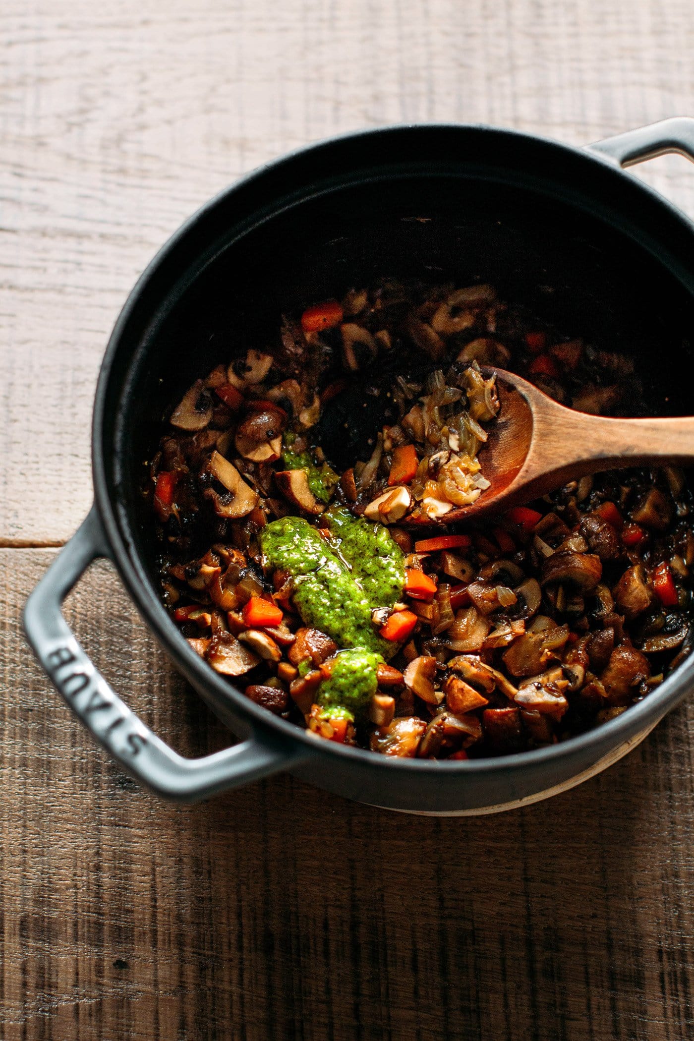 Hogwarts' Butter Mushrooms Pot Pie