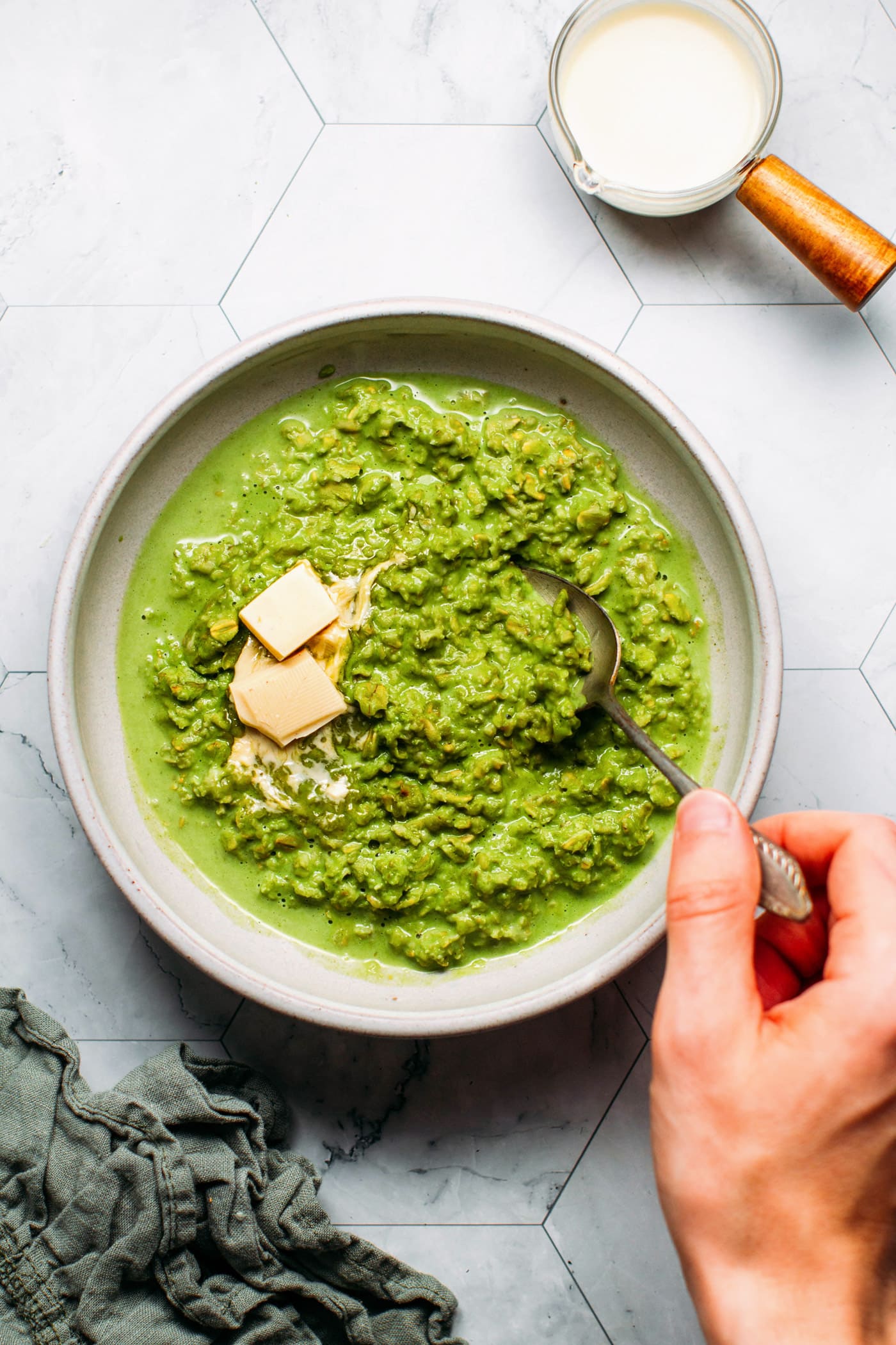 Instant Pot Matcha Oatmeal