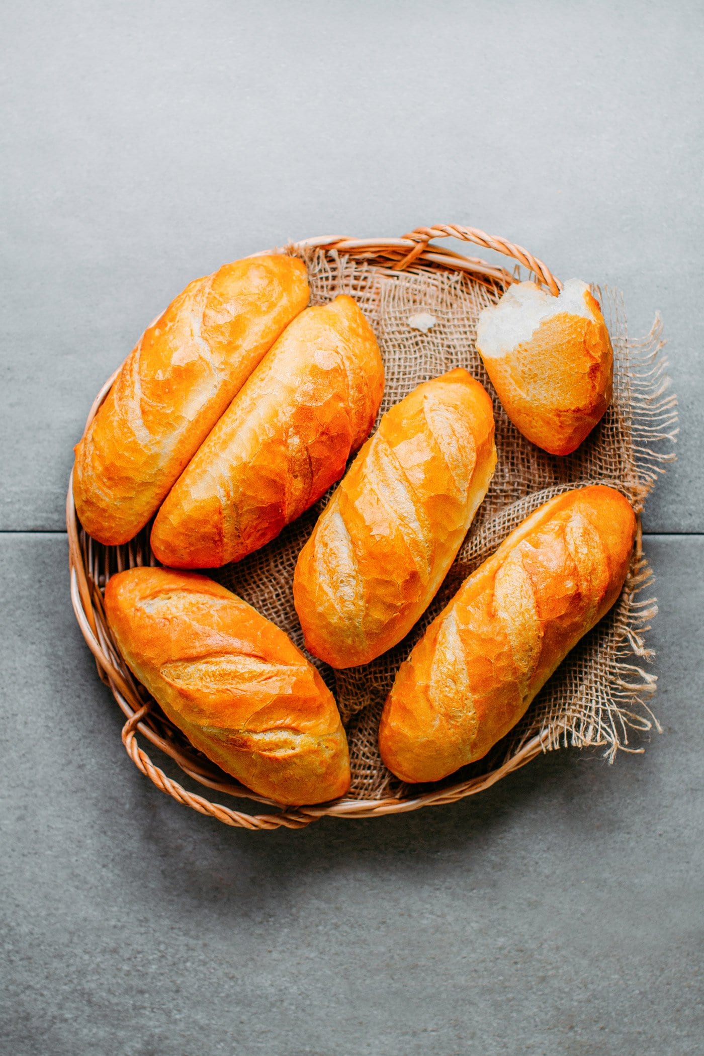 https://fullofplants.com/wp-content/uploads/2021/02/how-to-make-banh-mi-vietnamese-baguette-bread-from-scratch-fluffy-cottony-inside-33.jpg