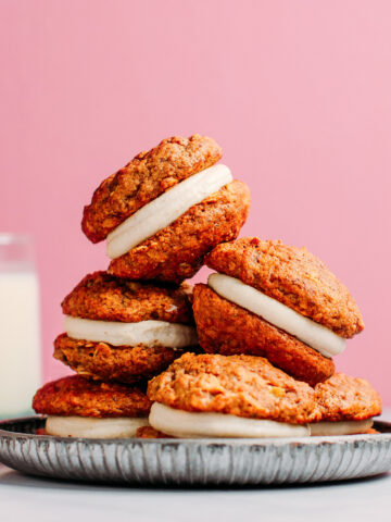 Vegan Banana Oatmeal Whoopie Pies