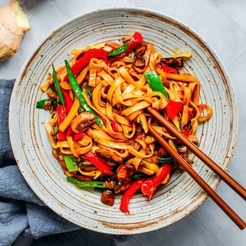 15-Minute Saucy Stir Fry Noodles