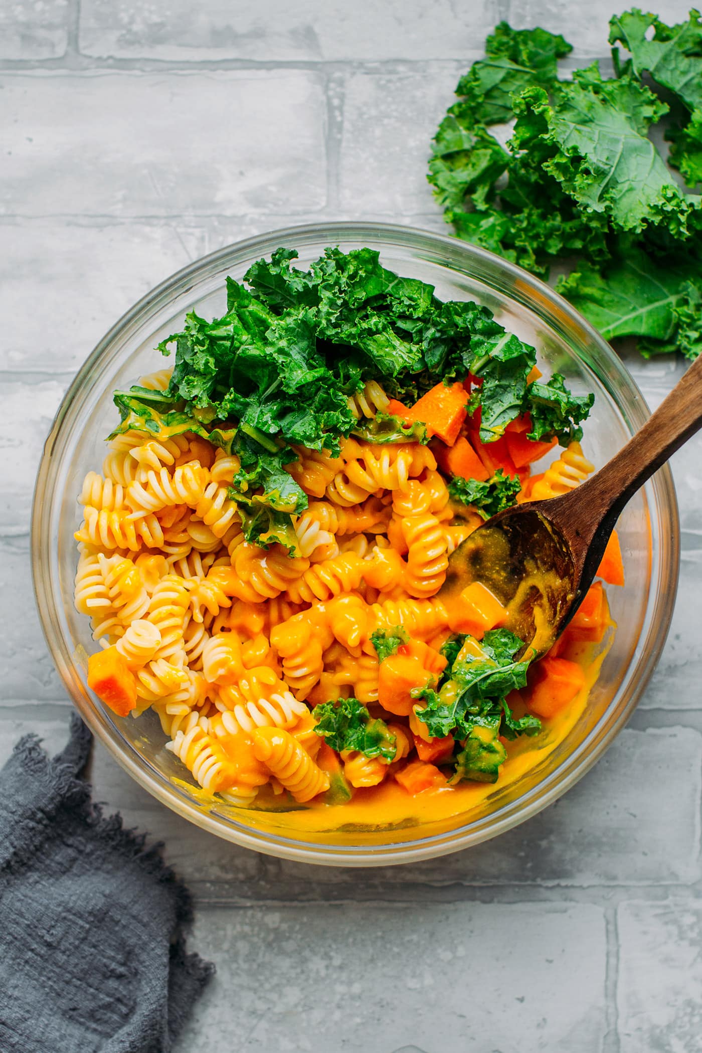 Cheesy Pumpkin & Kale Pasta Bake