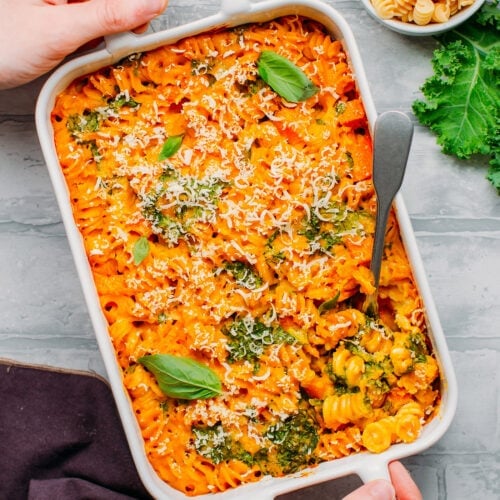 Cheesy Pumpkin & Kale Pasta Bake