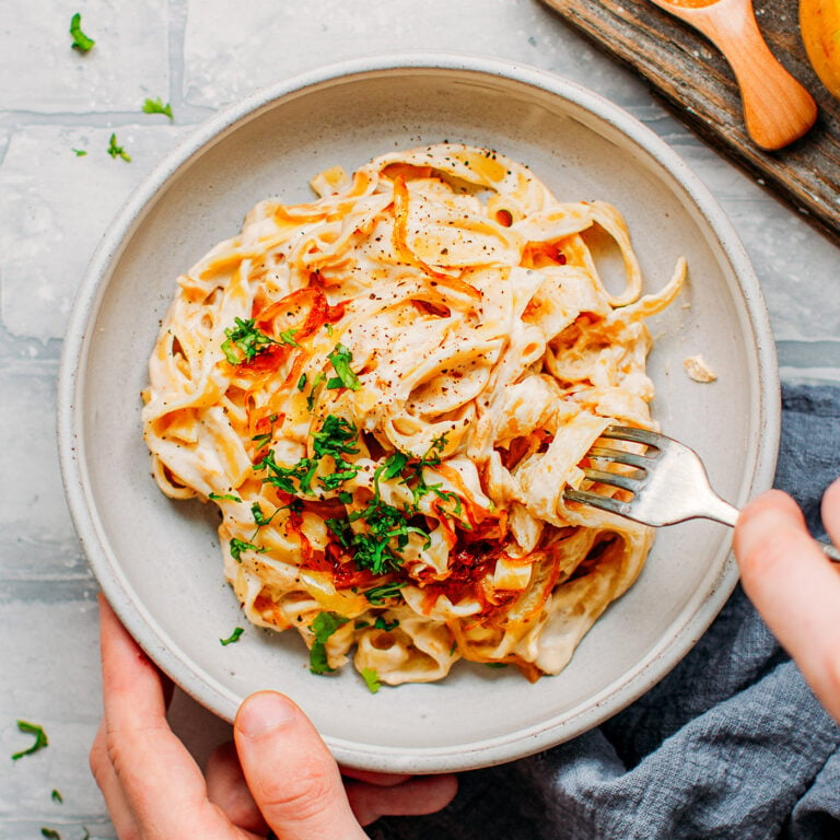 Creamy Caramelized Onion Pasta