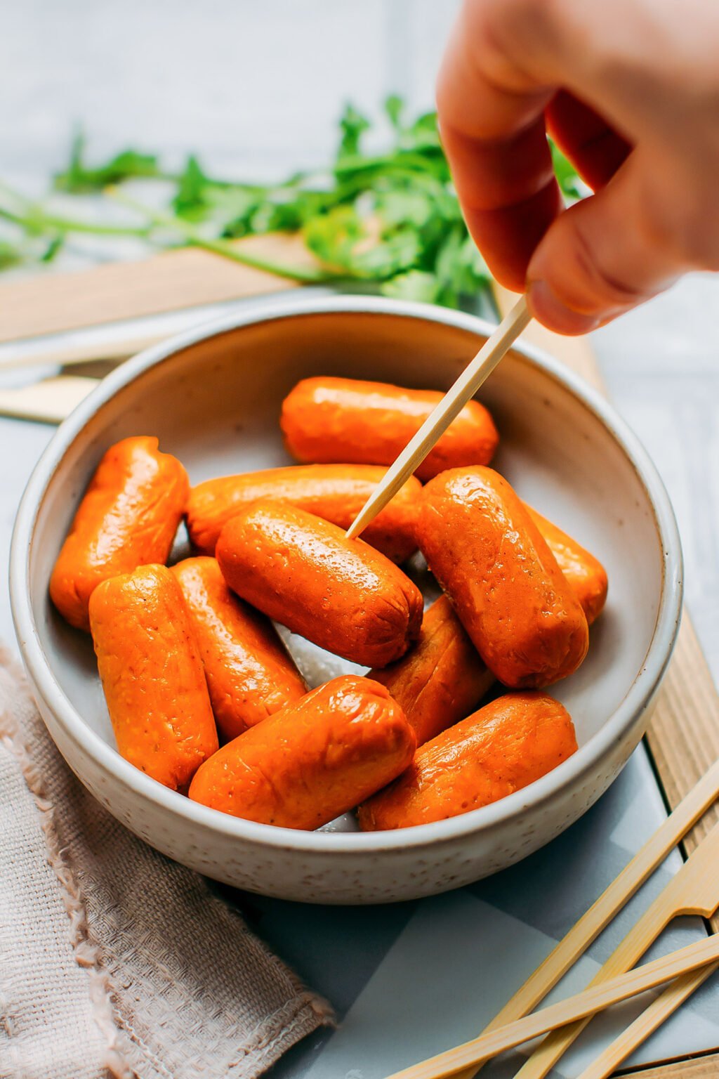 vegan-sausages-frankfurter-full-of-plants