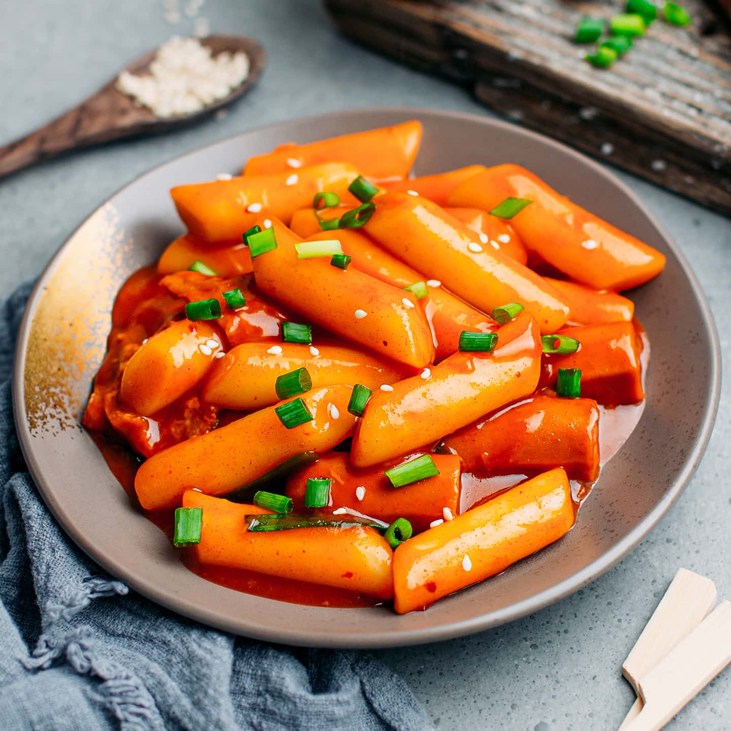 Easy Vegan Tteokbokki (Spicy Korean Rice Cakes) - Full of Plants