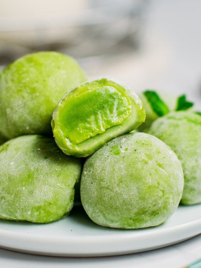 Matcha Nama Chocolate Mochi