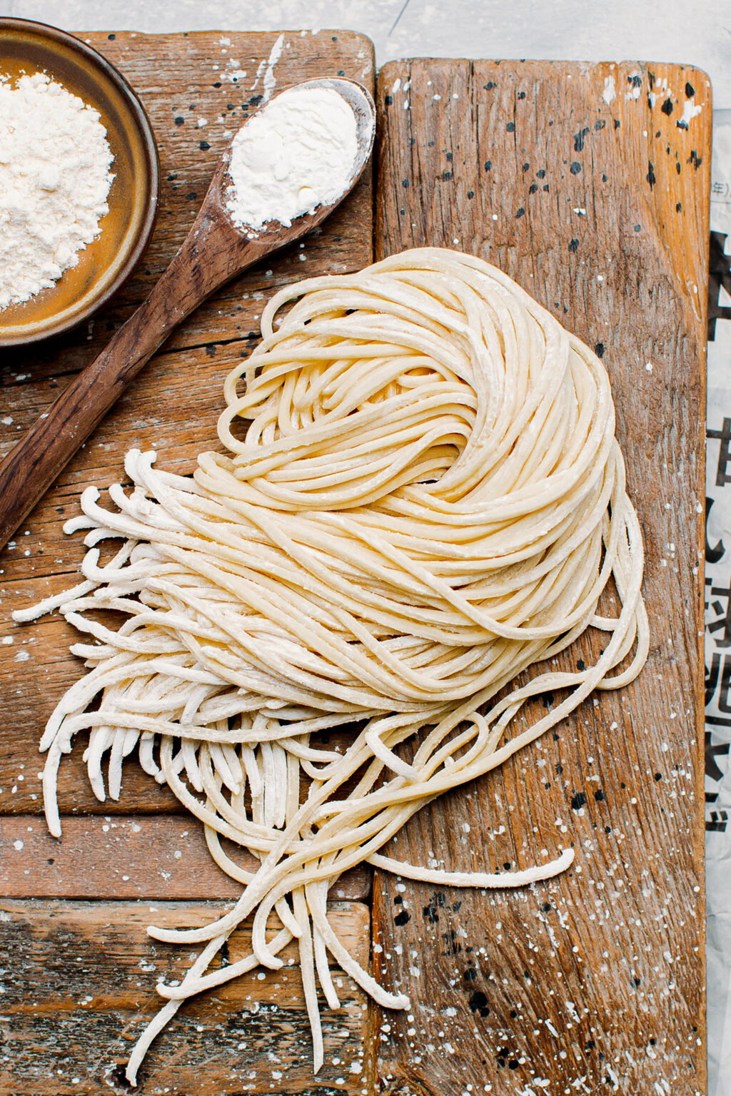 homemade-ramen-noodles-full-of-plants