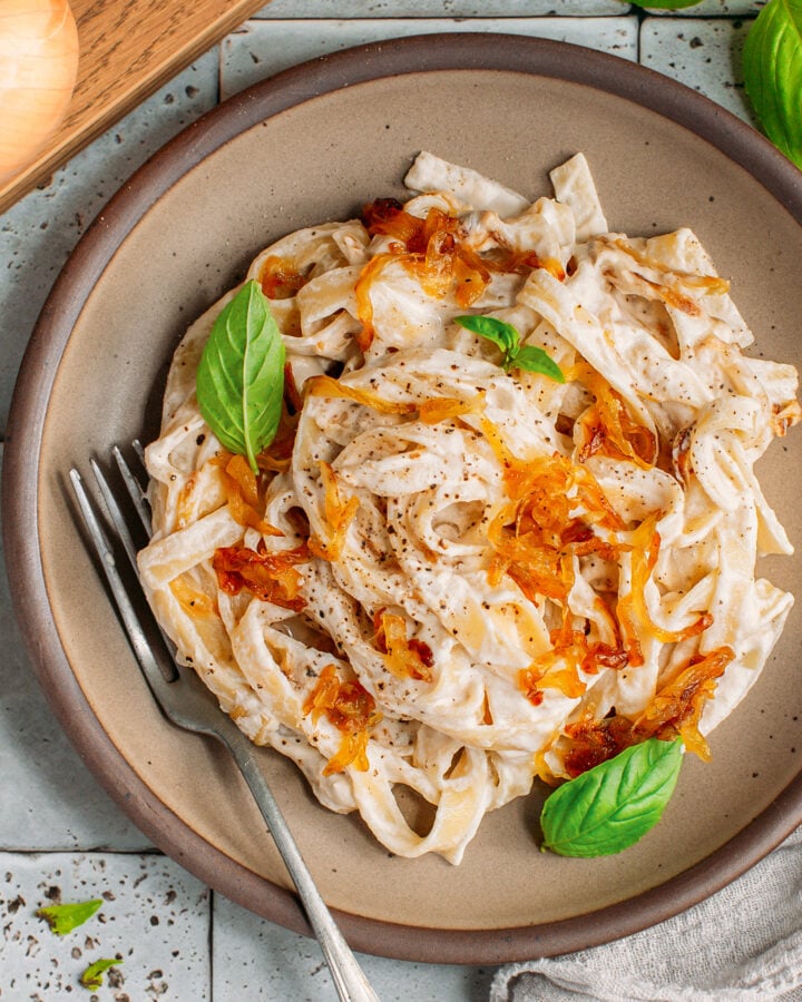 Creamy Caramelized Onion Pasta