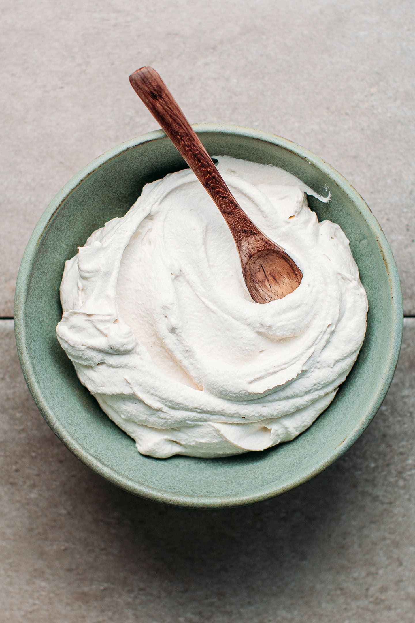 Vegan cream cheese in a bowl.