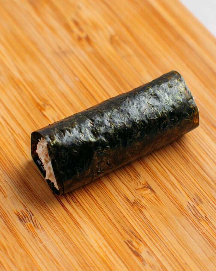 Nori roll filled with vegan fish mixture.