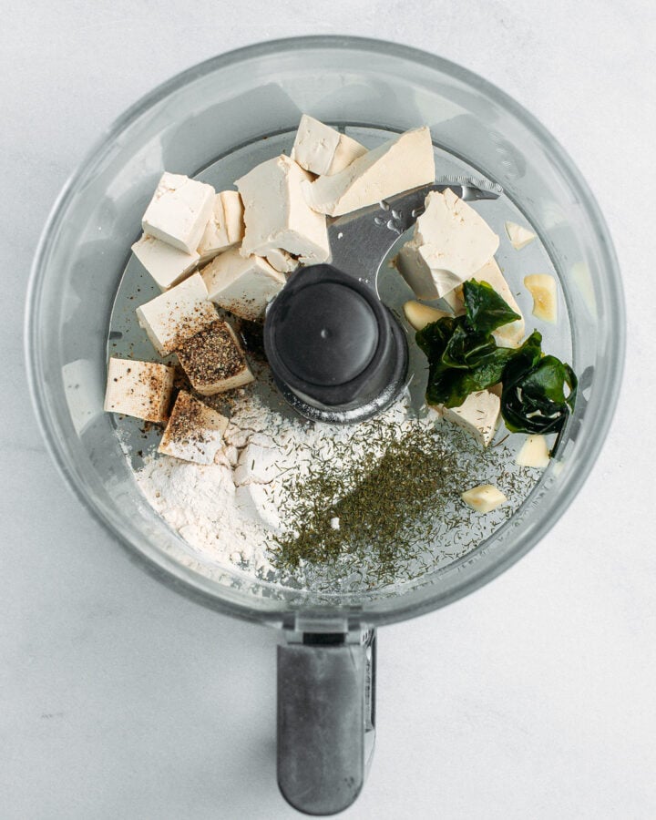 Diced tofu, seaweed, sugar, salt, and dill in a food processor.