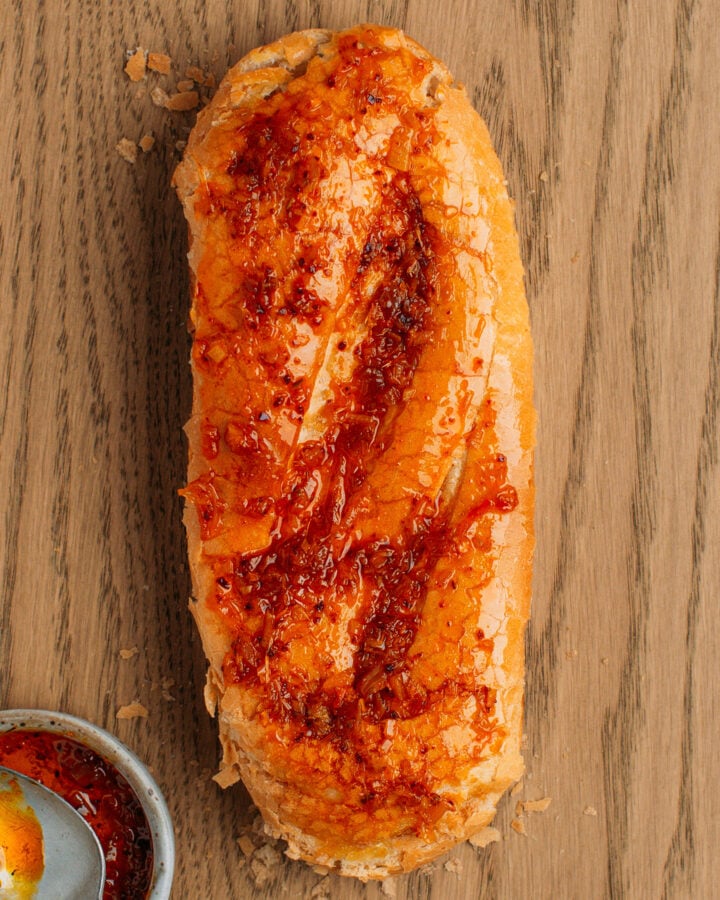 Bread coated with chili and lemongrass paste.