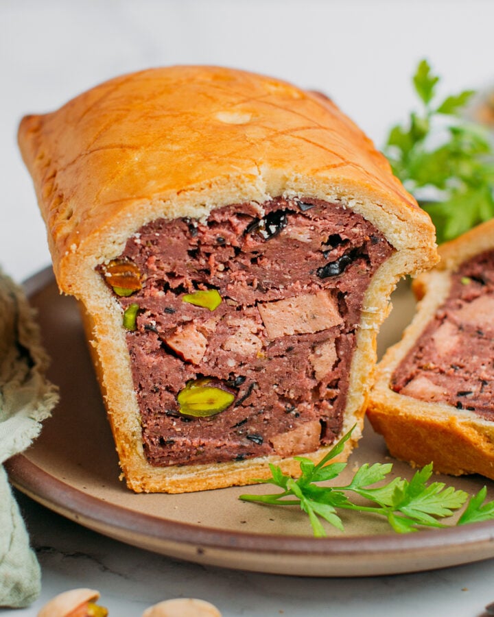 Vegan Pâté en Croûte (French Terrine Pie)