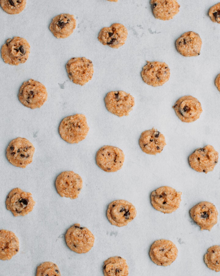 Unbaked chocolate chip cookie cereal on a baking dish.